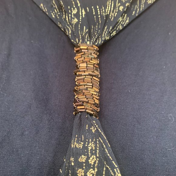 Black top with gold details - Picture 4 of 4